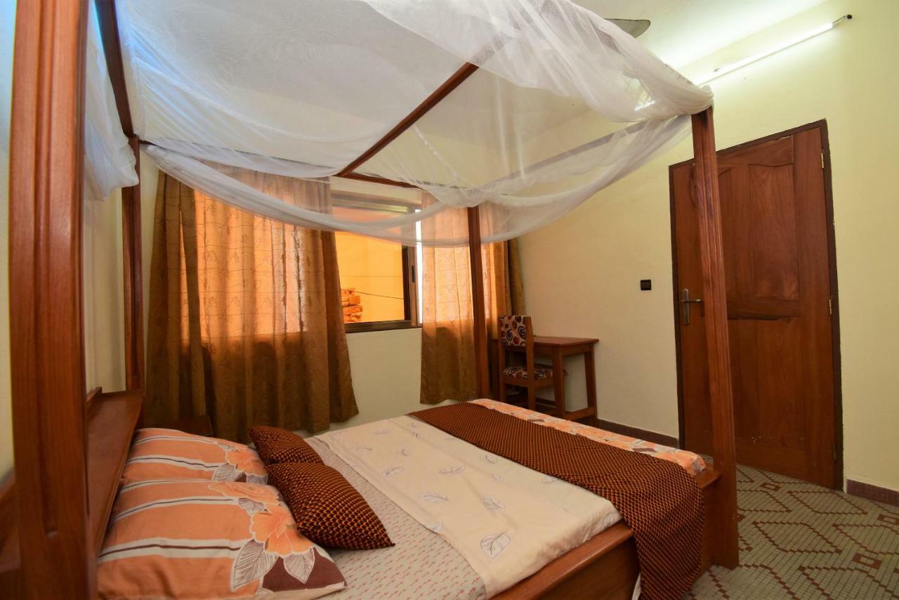 B&B Chez Rita Kotonu Zewnętrze zdjęcie