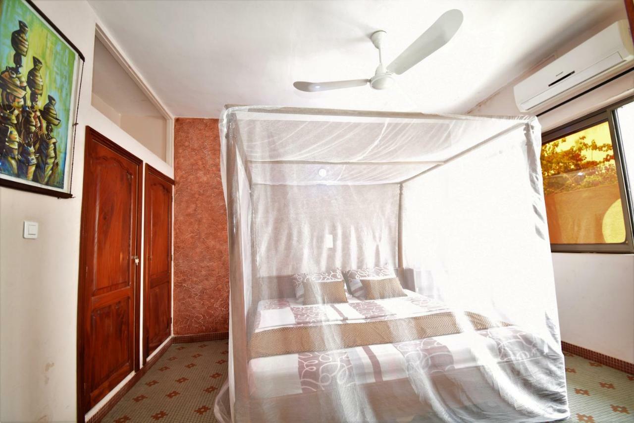 B&B Chez Rita Kotonu Zewnętrze zdjęcie