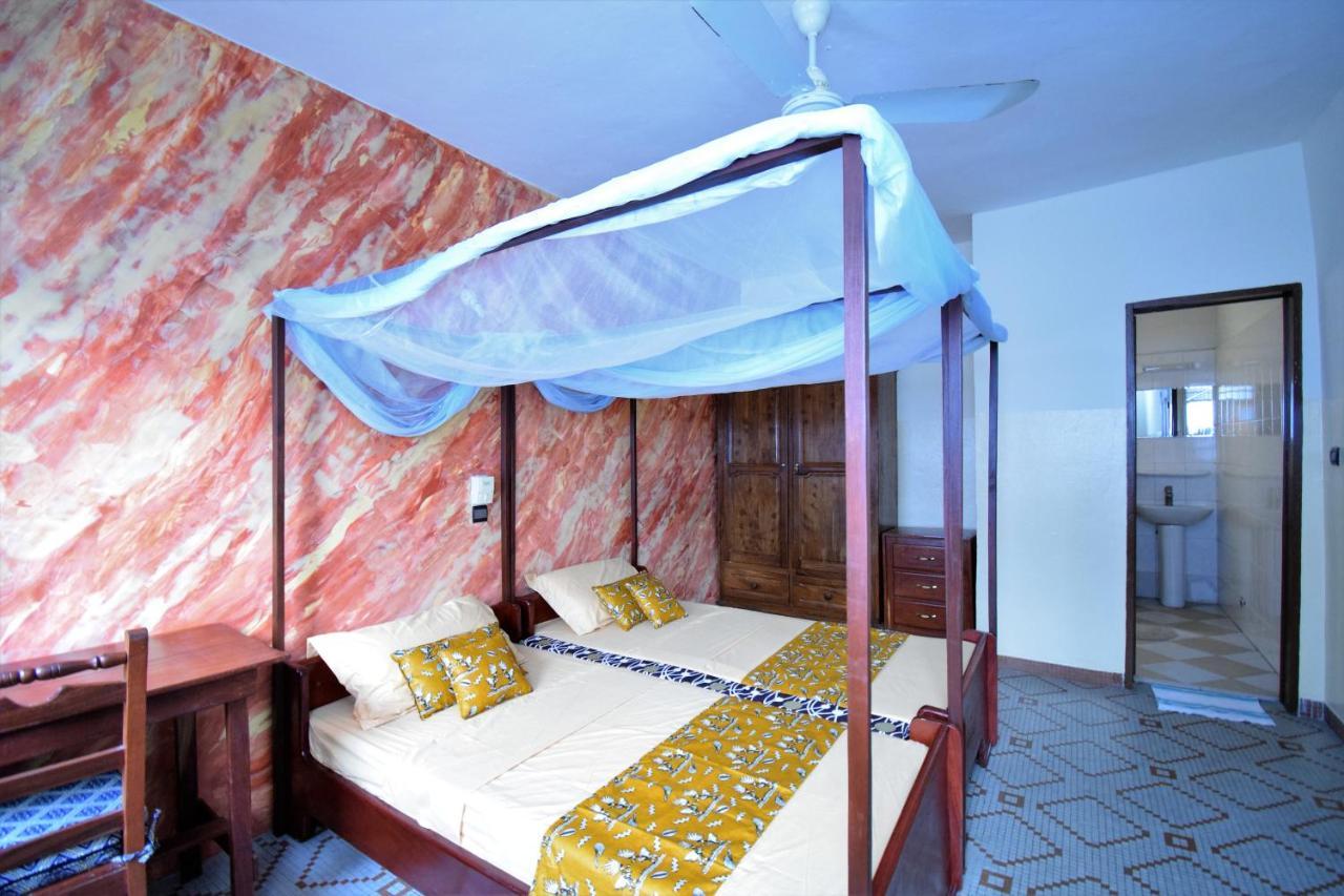 B&B Chez Rita Kotonu Zewnętrze zdjęcie